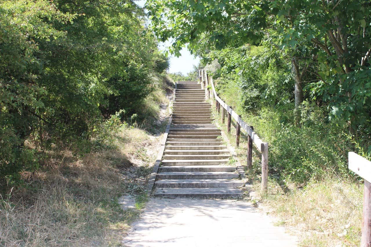 Treppe durch die Dünen
